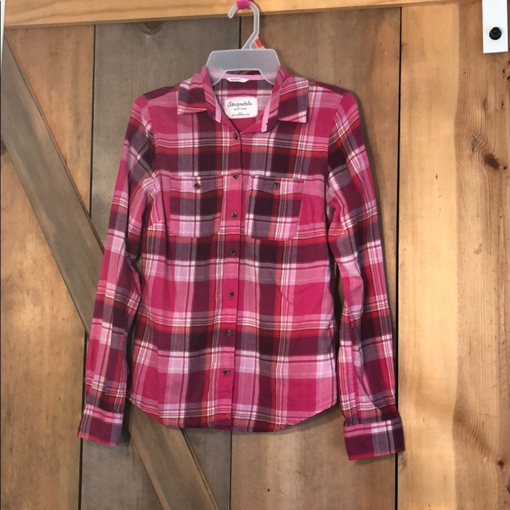 Button down collard shirt